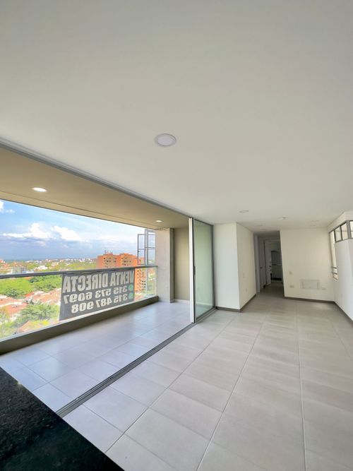 Apartamento de 3 alcobas en venta en Alferez Real, Cali, 108 m² · foto 9 de 24