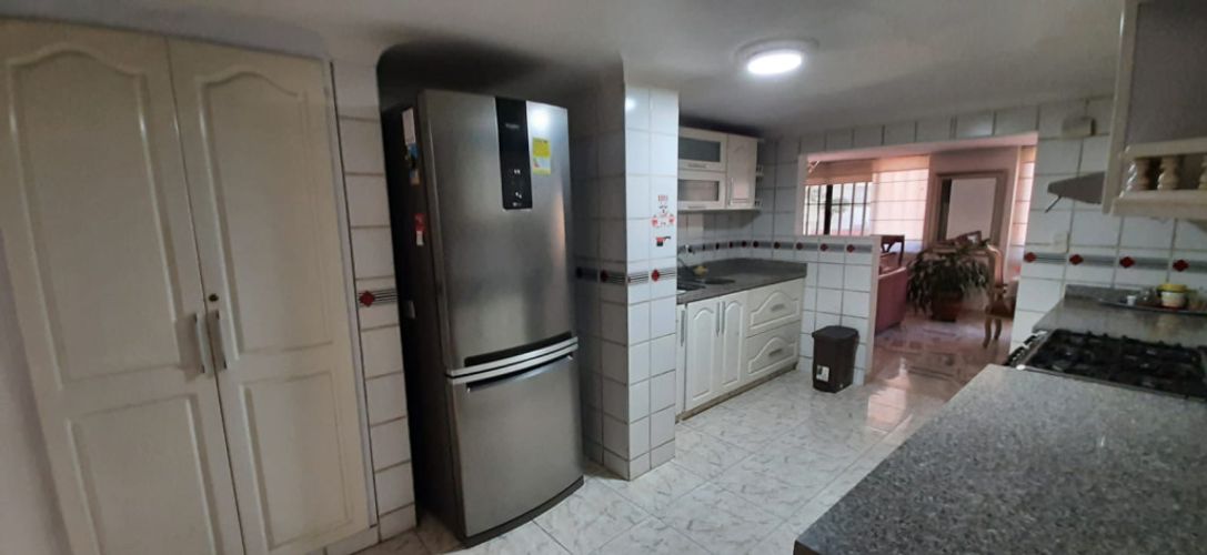 Apartamento de 4 alcobas en venta en Cuarto De Legua - Guadalupe, Cali, 165 m² · foto 2 de 17