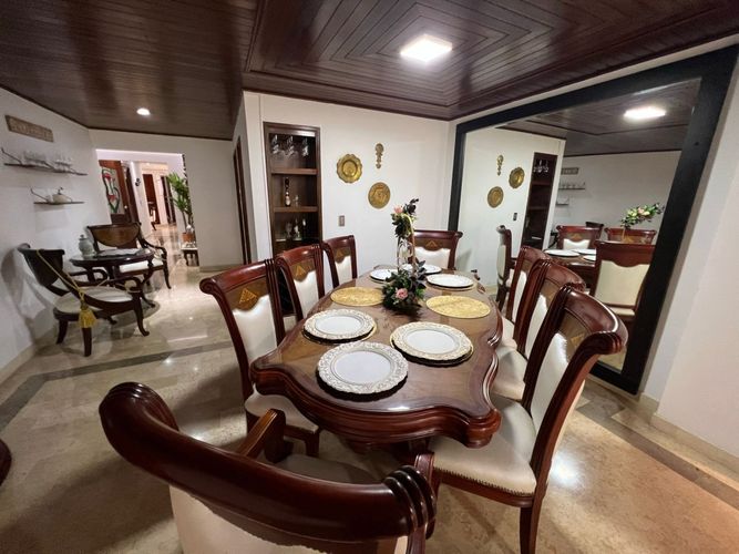 Apartamento de 3 alcobas en venta en Ciudad Jardin, Cali, 156 m² · foto 3 de 24