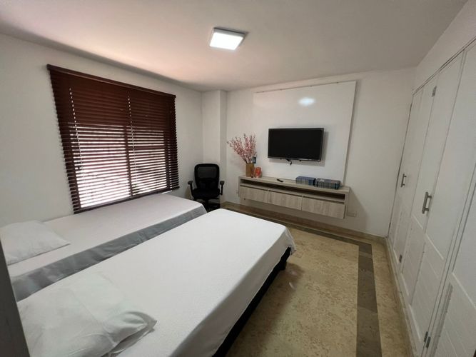 Apartamento de 3 alcobas en venta en Ciudad Jardin, Cali, 156 m² · foto 12 de 24