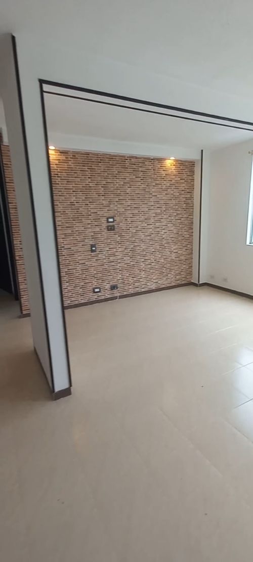 Apartamento en venta en Villa Del Lago, Cali · foto 4 de 17