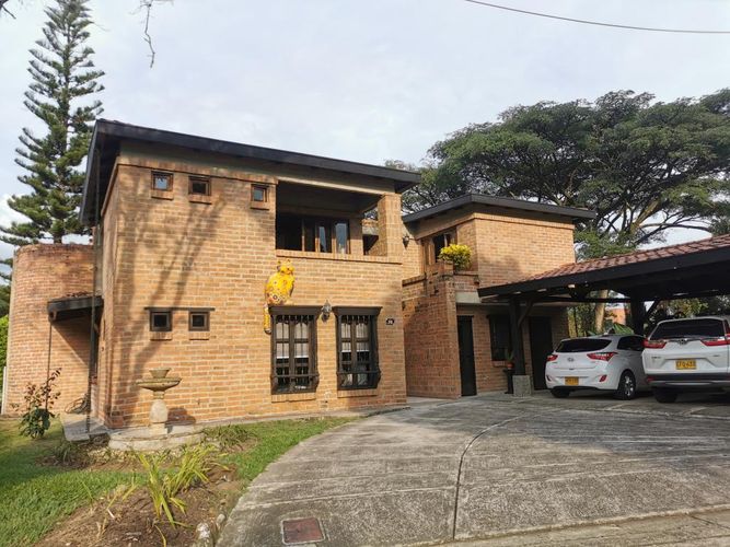 Casa de 4 alcobas en venta en Pance, Cali, 364 m² · foto 1 de 24