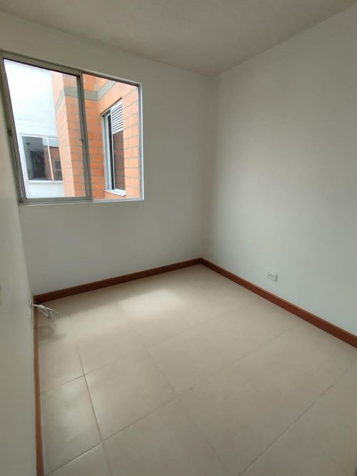 Apartamento de 2 alcobas en venta en La Flora, Cali, 62 m² · foto 13 de 24