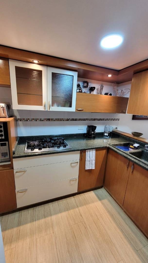 Casa en venta en La Carolina, Bogotá · foto 9 de 22