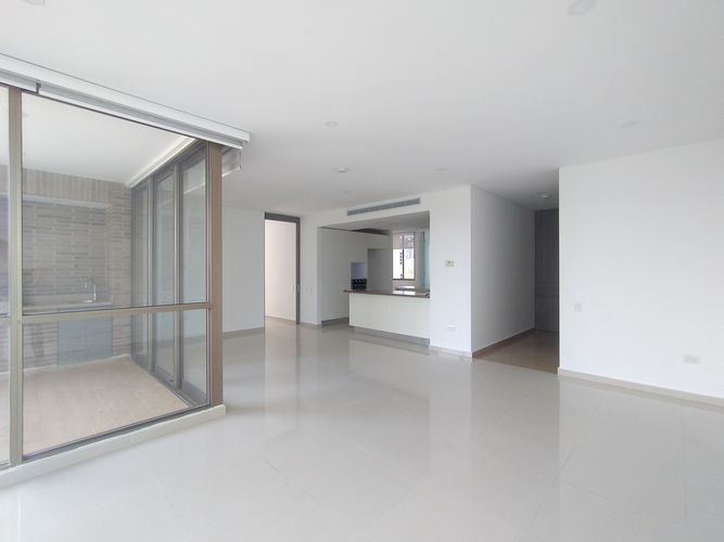 Apartamento de 3 alcobas en venta en Altos De Riomar, Barranquilla, 173 m² · foto 4 de 20