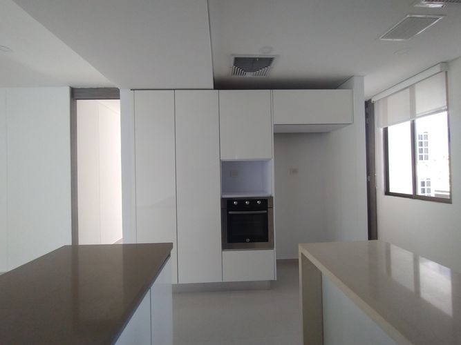 Apartamento de 3 alcobas en venta en Altos De Riomar, Barranquilla, 173 m² · foto 8 de 20
