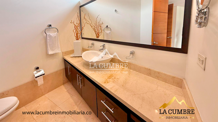 Apartamento de 2 alcobas en arriendo en El Poblado, Medellín, 134 m² · foto 6 de 10