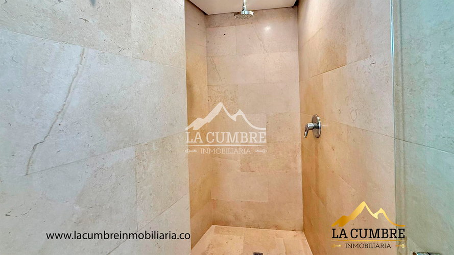 Apartamento de 2 alcobas en arriendo en El Poblado, Medellín, 134 m² · foto 7 de 10