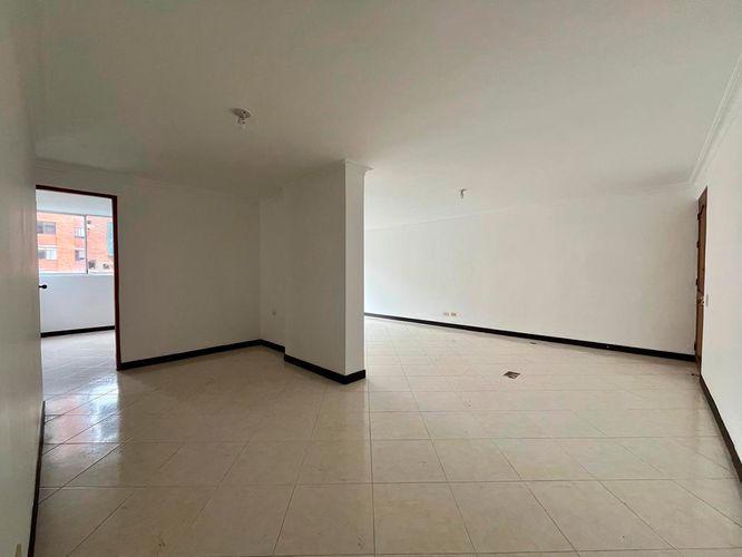 Apartamento de 3 alcobas en arriendo en El Poblado, Medellín, 92 m² · foto 2 de 16