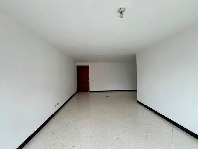 Apartamento de 3 alcobas en arriendo en El Poblado, Medellín, 92 m² · foto 4 de 16