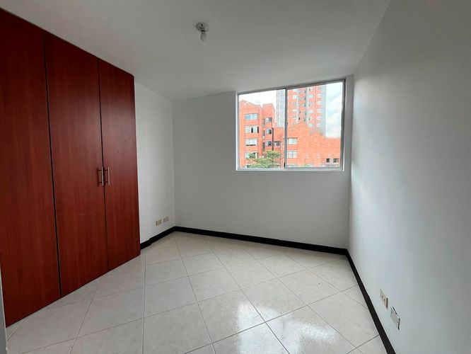 Apartamento de 3 alcobas en arriendo en El Poblado, Medellín, 92 m² · foto 11 de 16