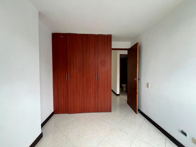 Apartamento de 3 alcobas en arriendo en El Poblado, Medellín, 92 m² · foto 13 de 16