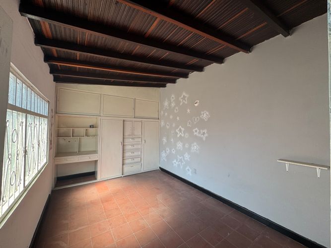 Casa de 5 alcobas en venta en Molinos Altos, Floridablanca · foto 4 de 23