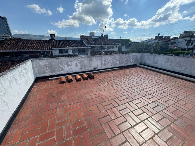 Casa de 5 alcobas en venta en Molinos Altos, Floridablanca · foto 22 de 23