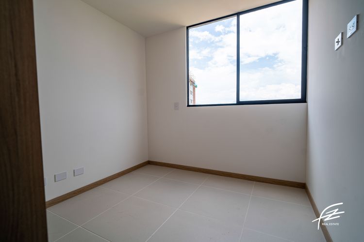 Apartamento de 3 alcobas en venta en Loma Del Escobero, Envigado, 87 m² · foto 10 de 24