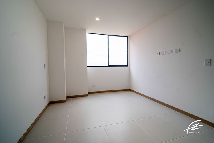 Apartamento de 3 alcobas en venta en Loma Del Escobero, Envigado, 87 m² · foto 12 de 24
