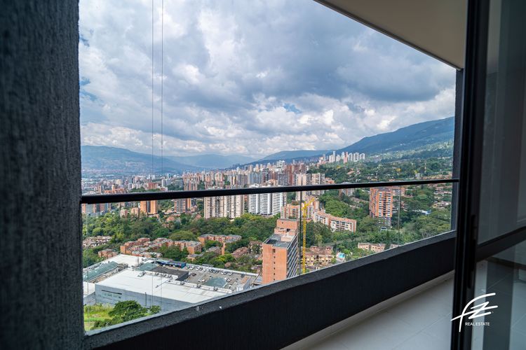 Apartamento de 3 alcobas en venta en Loma Del Escobero, Envigado, 87 m² · foto 16 de 24