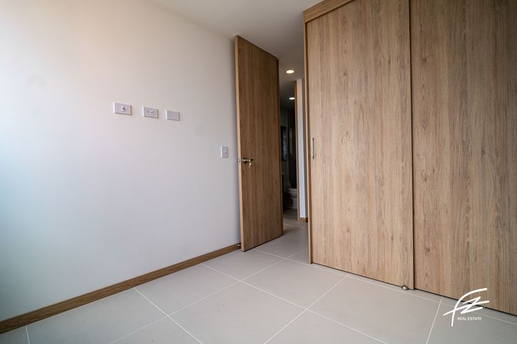 Apartamento de 3 alcobas en venta en Loma Del Escobero, Envigado, 87 m² · foto 19 de 24