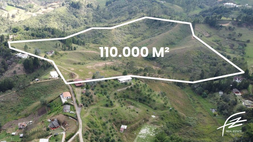 Lote en venta en Guarne, 110 m² · foto 2 de 6