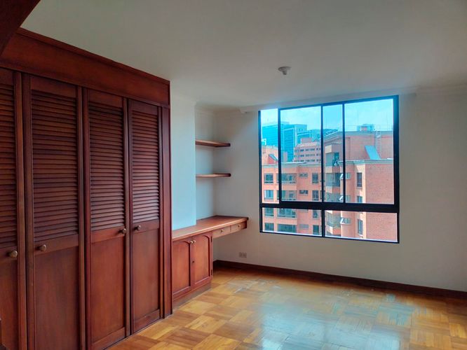Apartamento de 2 alcobas en venta en El Poblado, Medellín, 130 m² · foto 17 de 19