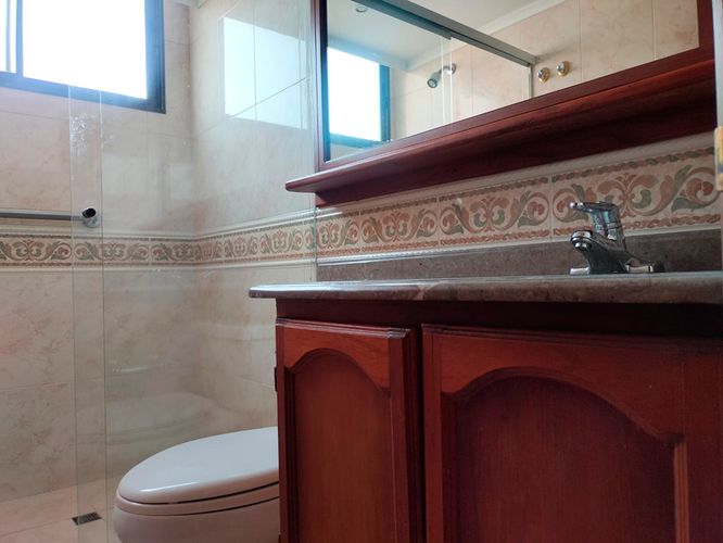 Apartamento de 2 alcobas en venta en El Poblado, Medellín, 130 m² · foto 19 de 19