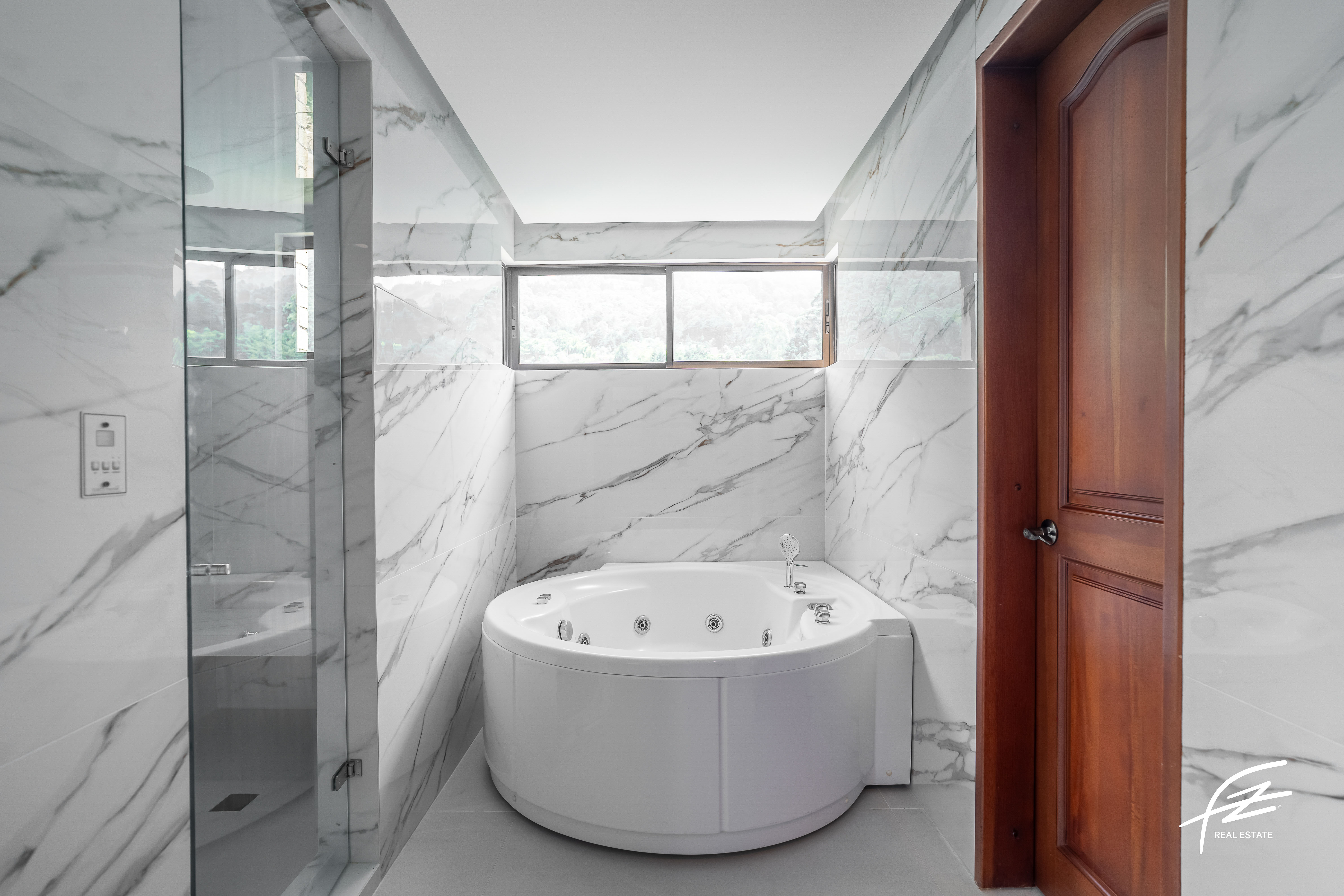 Apartamento en venta en El Poblado, Medellín · foto 6 de 24