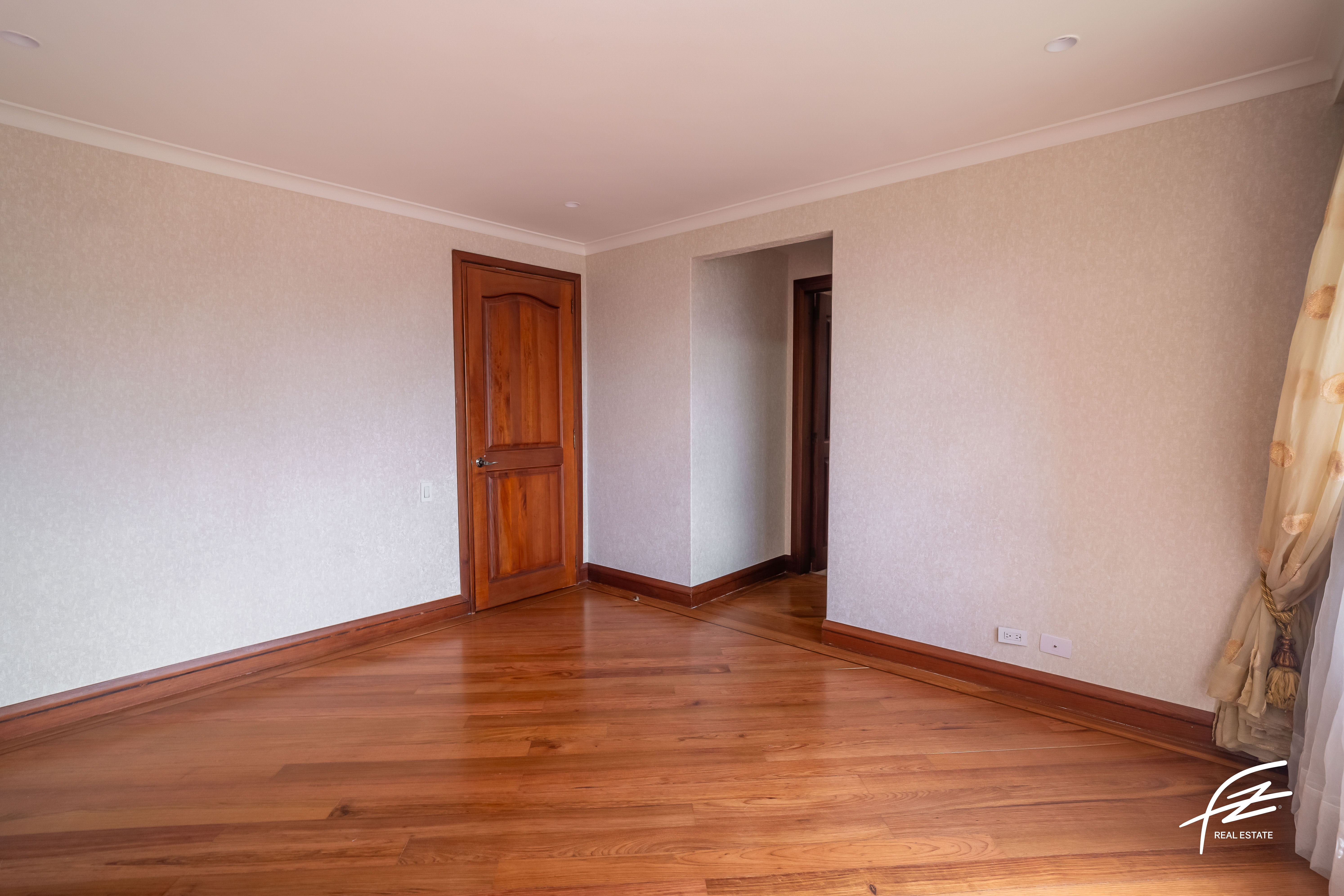 Apartamento en venta en El Poblado, Medellín · foto 7 de 24