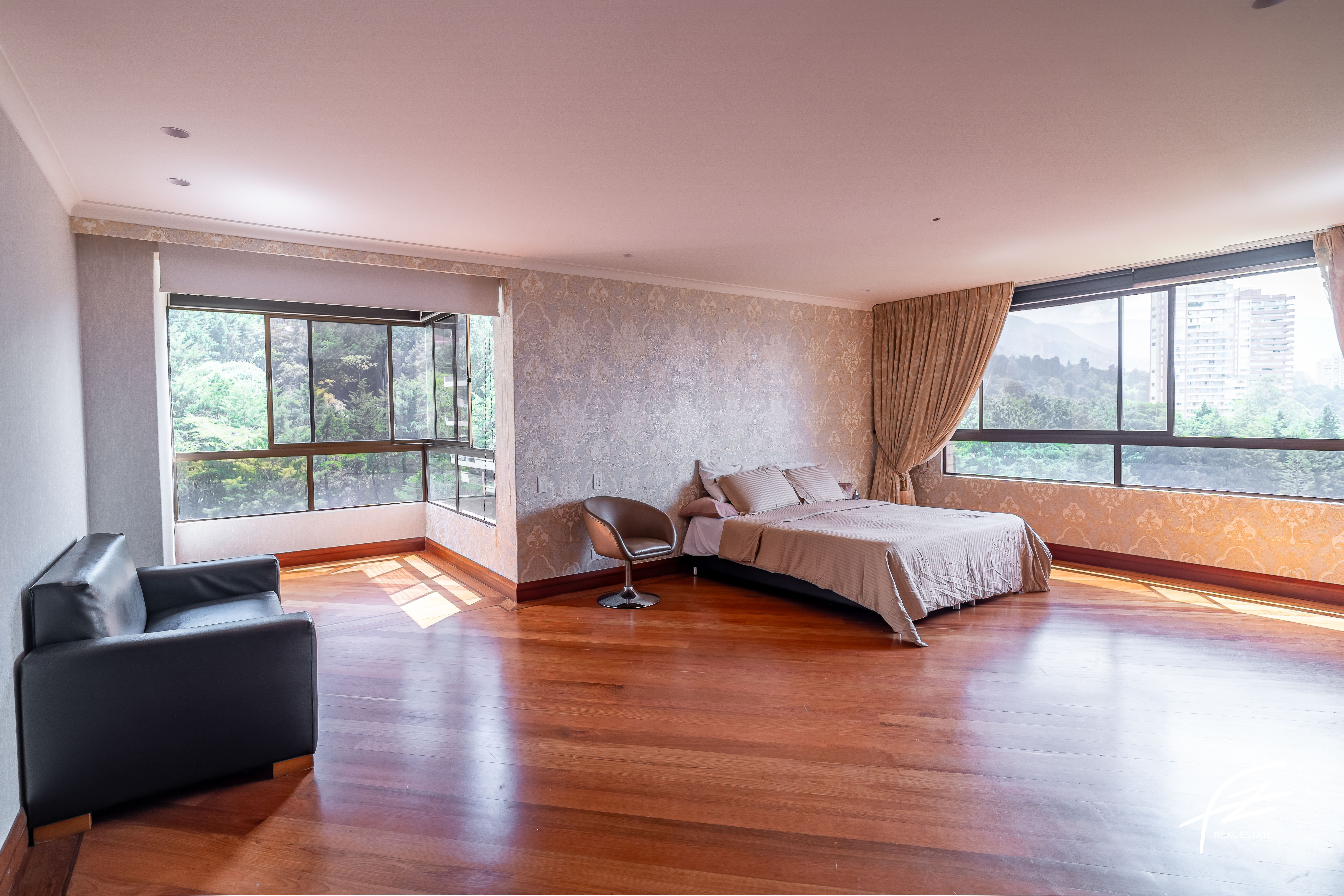 Apartamento en venta en El Poblado, Medellín · foto 9 de 24