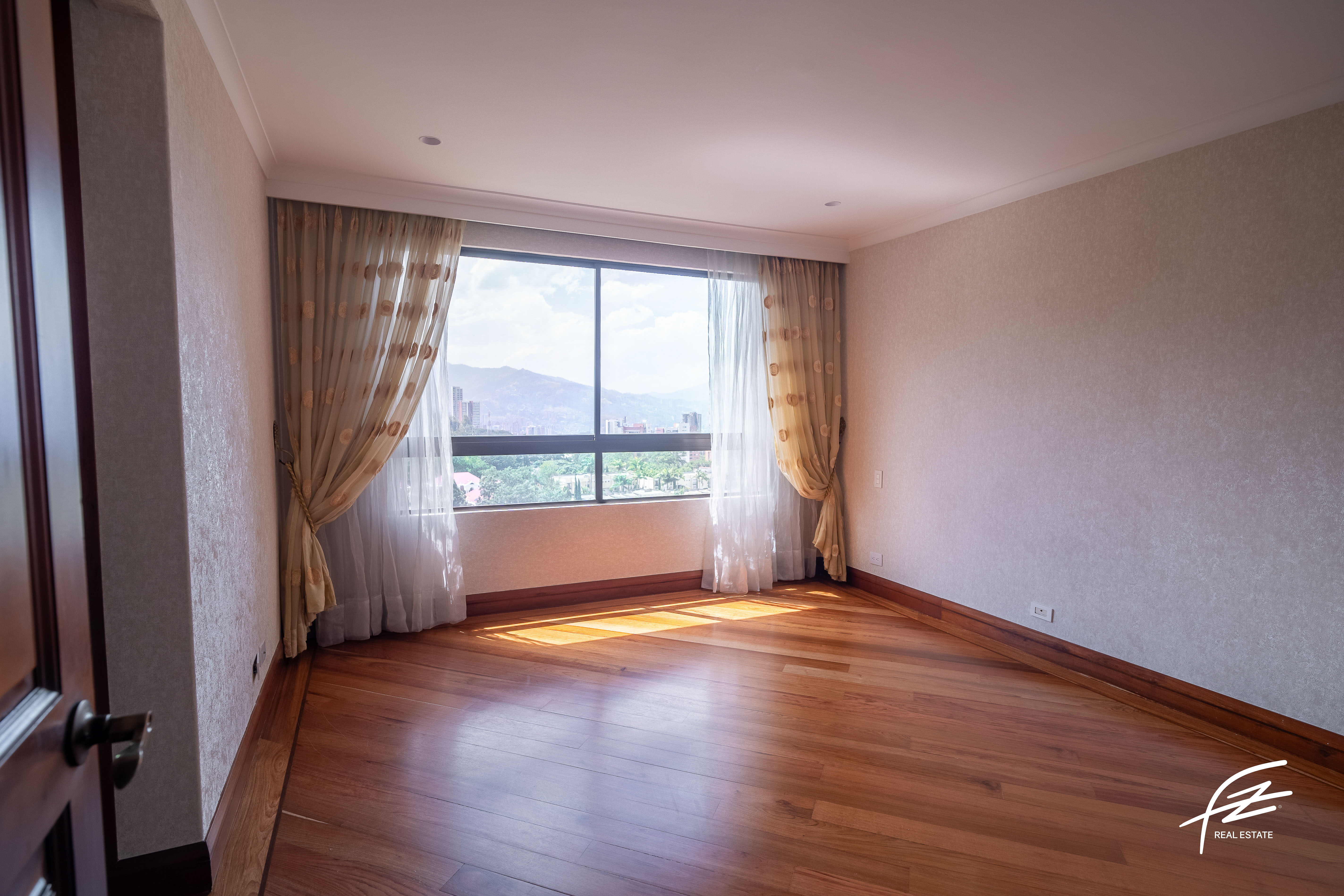 Apartamento en venta en El Poblado, Medellín · foto 13 de 24