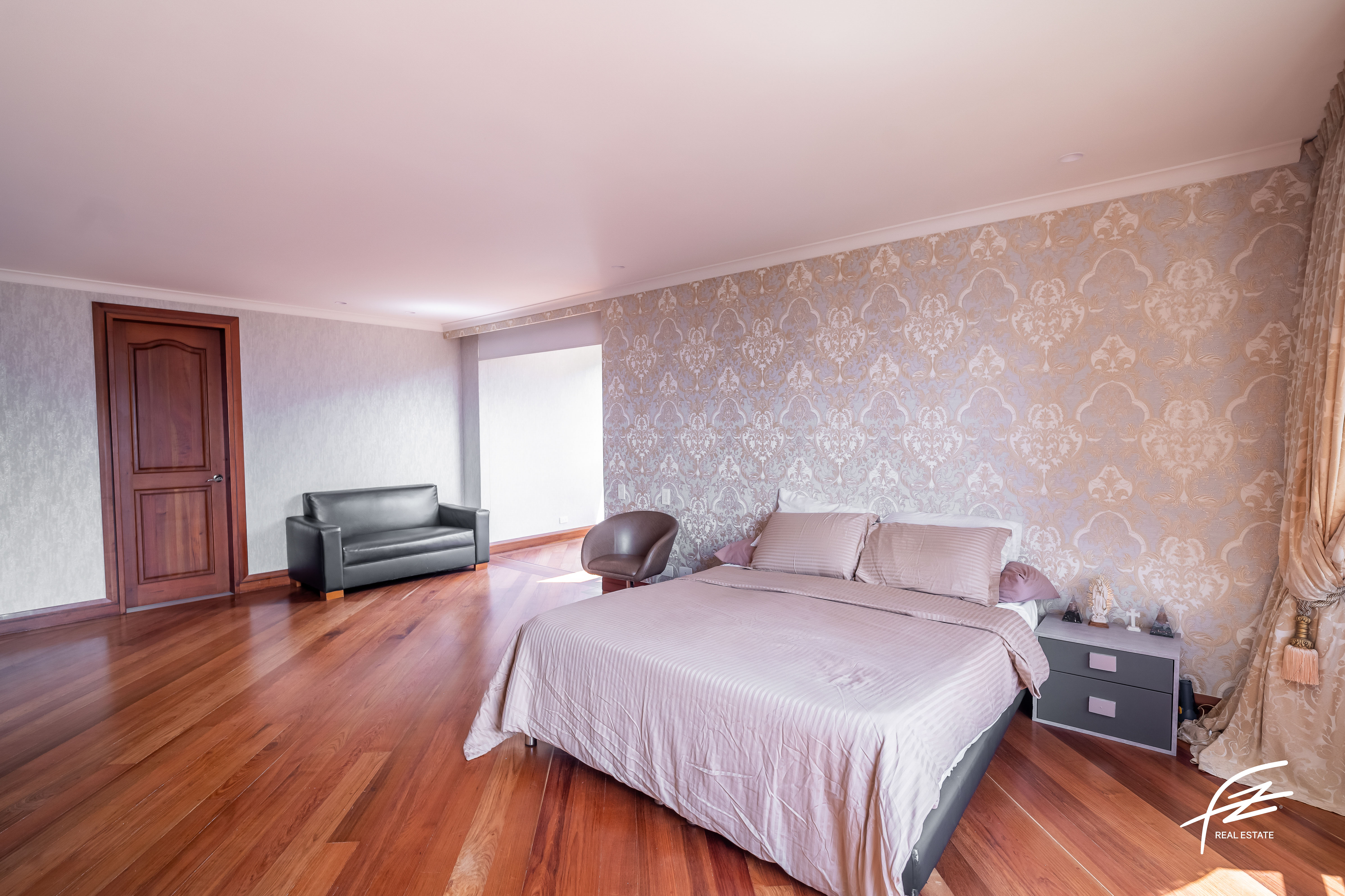 Apartamento en venta en El Poblado, Medellín · foto 17 de 24