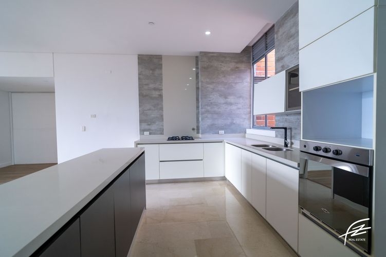 Apartamento de 4 alcobas en venta en Camino Verde, Envigado, 427 m² · foto 8 de 15