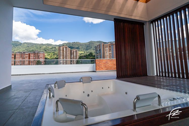 Apartamento de 4 alcobas en venta en Camino Verde, Envigado, 427 m² · foto 13 de 15