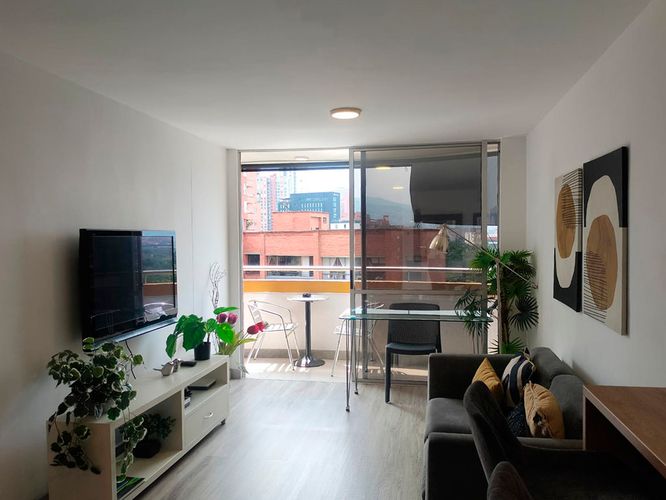 Apartamento de 1 alcoba en arriendo en El Poblado, Medellín, 50 m² · foto 2 de 15