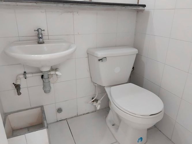 Local en arriendo en El Poblado, Medellín, 42 m² · foto 8 de 8