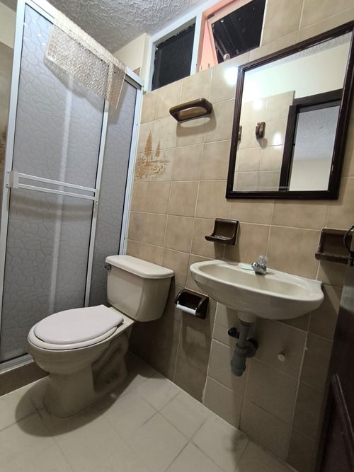 Casa de 8 alcobas en arriendo en Campo Verde, Piedecuesta, 480 m² · foto 8 de 24