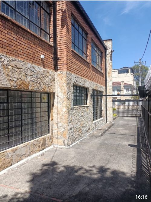 Casa en venta en Chapinero, Bogotá, 321 m² · foto 2 de 24