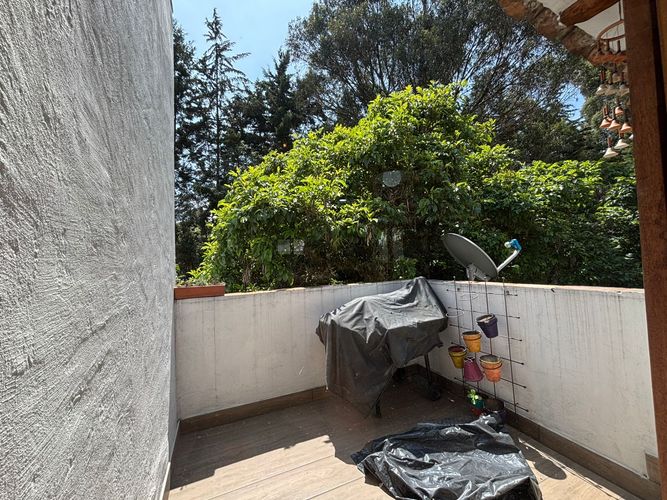 Casa de 3 alcobas en venta en Lindaraja, Bogotá, 180 m² · foto 11 de 24