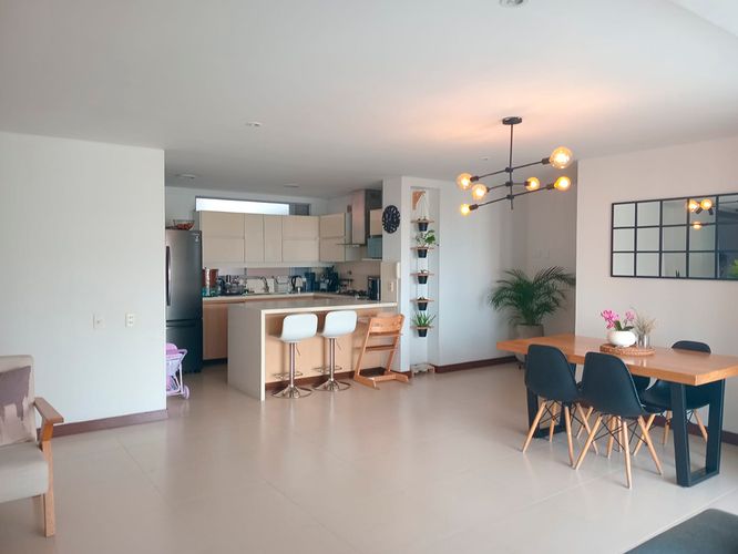 Apartamento de 3 alcobas en arriendo en El Poblado, Medellín, 118 m² · foto 3 de 18