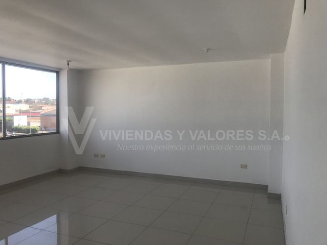 Oficina en arriendo en 8 De Diciembre, Cúcuta, 30 m² · foto 2 de 7