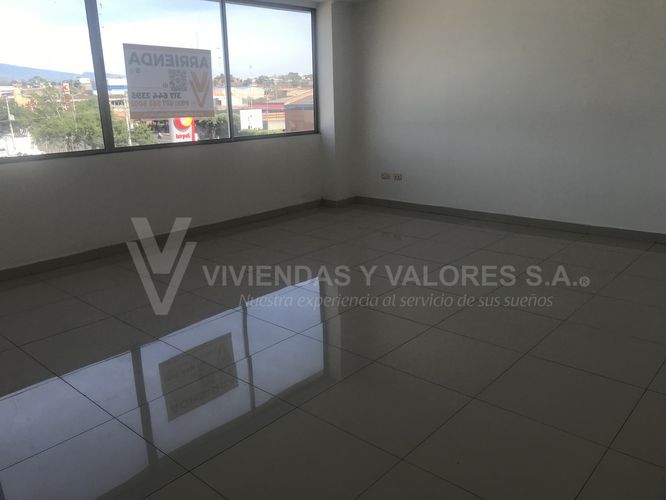 Oficina en arriendo en 8 De Diciembre, Cúcuta, 30 m² · foto 6 de 7