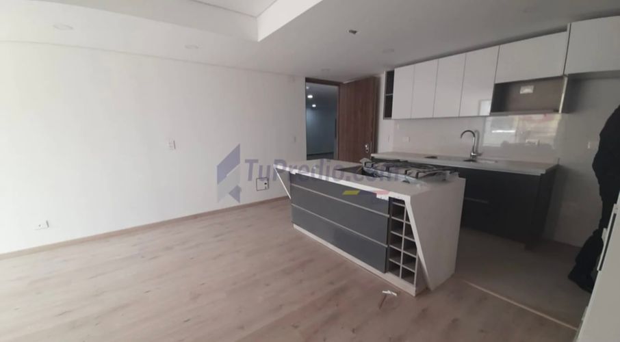 Apartamento de 2 alcobas en venta en Quinta Paredes, Bogotá, 81 m² · foto 3 de 24