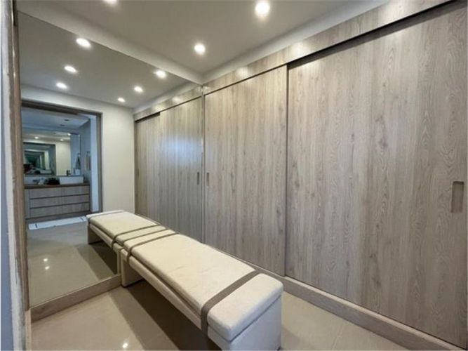 Apartamento de 4 alcobas en venta en Aguacatal, Cali, 330 m² · foto 10 de 17