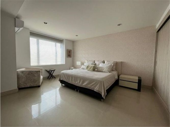 Apartamento de 4 alcobas en venta en Aguacatal, Cali, 330 m² · foto 13 de 17