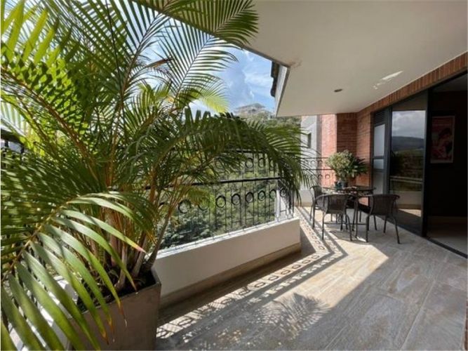 Apartamento de 4 alcobas en venta en Aguacatal, Cali, 330 m² · foto 16 de 17
