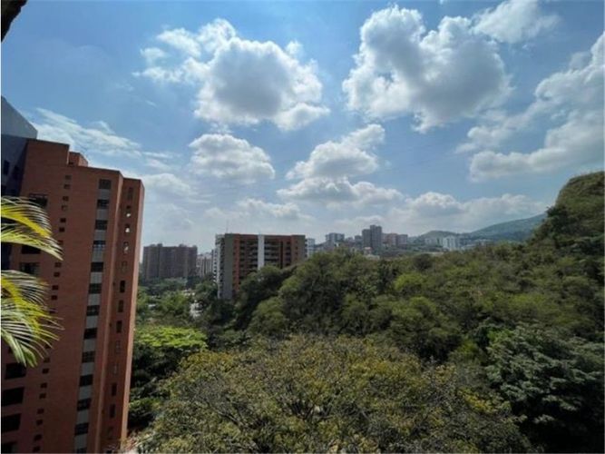 Apartamento de 4 alcobas en venta en Aguacatal, Cali, 330 m² · foto 17 de 17