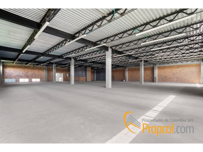 Apartaestudio en venta en Fontibon, Bogotá, 773 m² · foto 4 de 6