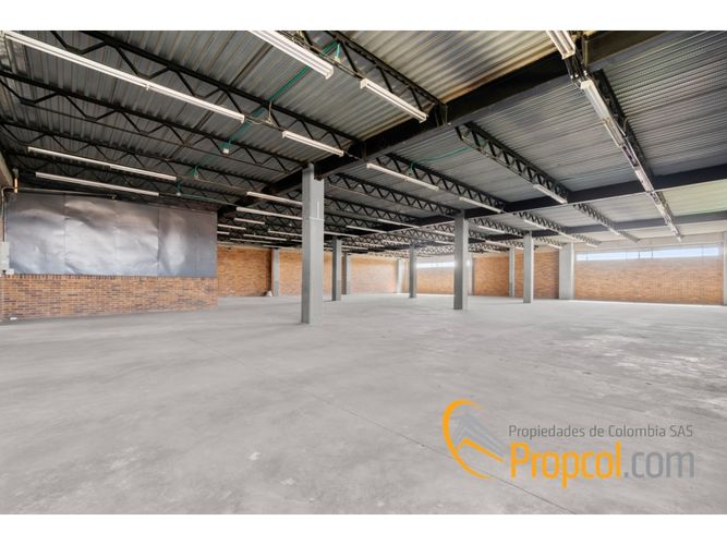 Apartaestudio en venta en Fontibon, Bogotá, 773 m² · foto 6 de 6