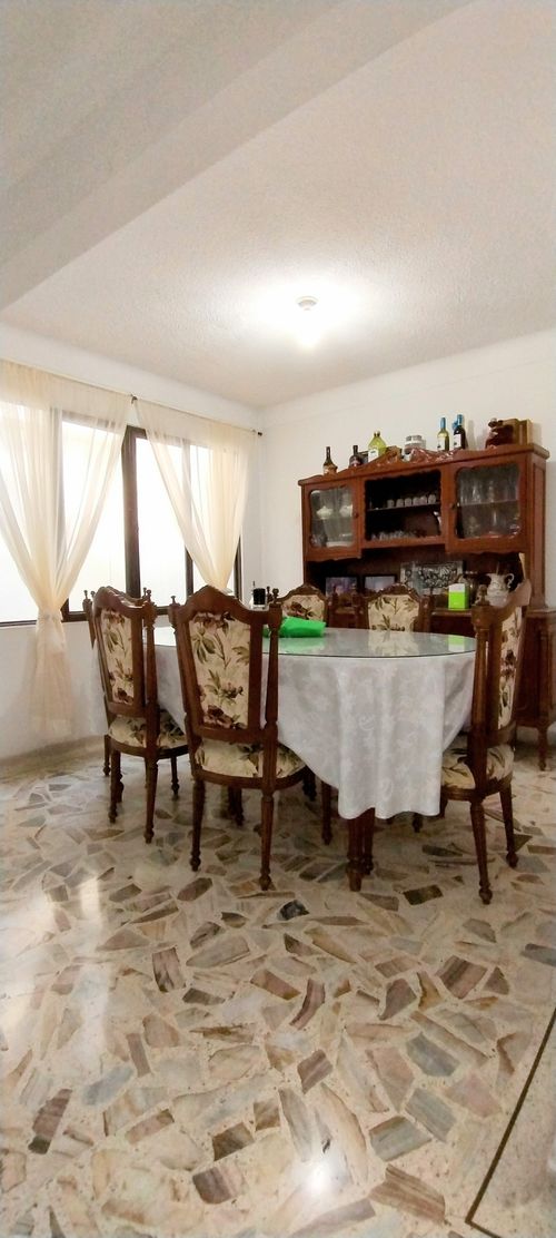 Casa de 10 alcobas en venta en Mayapan Las Vegas, Cali, 450 m² · foto 6 de 24