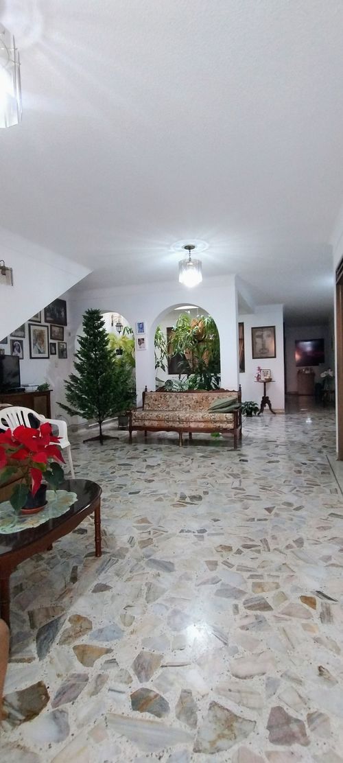 Casa de 10 alcobas en venta en Mayapan Las Vegas, Cali, 450 m² · foto 19 de 24