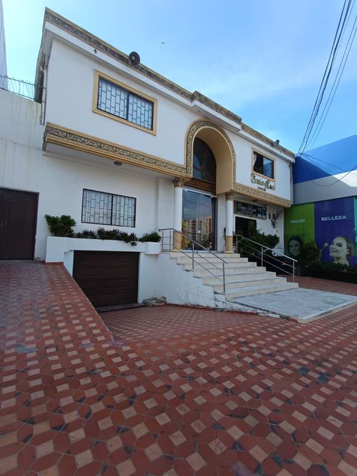 Local en arriendo en Granadillo, Barranquilla, 1200 m² · foto 2 de 15